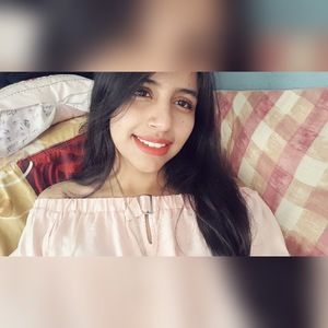 Meet your Posher, Joanna michele